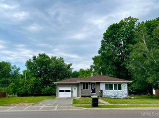 1389 River St, Niagara, WI 54151