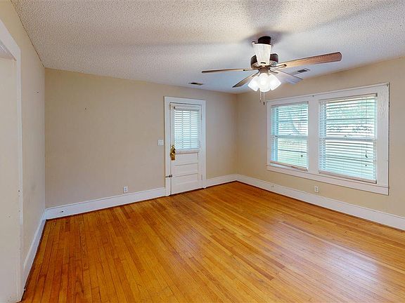 2nd image of 1202 Ousleydale Rd