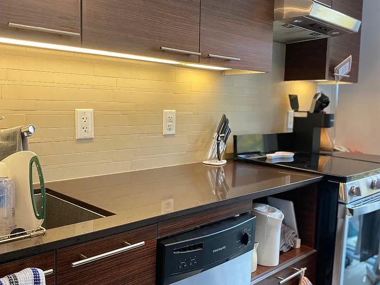 3 Market St #210 — Photo 10