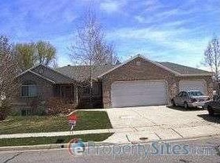 1944 Hill St, Kaysville, UT 84037