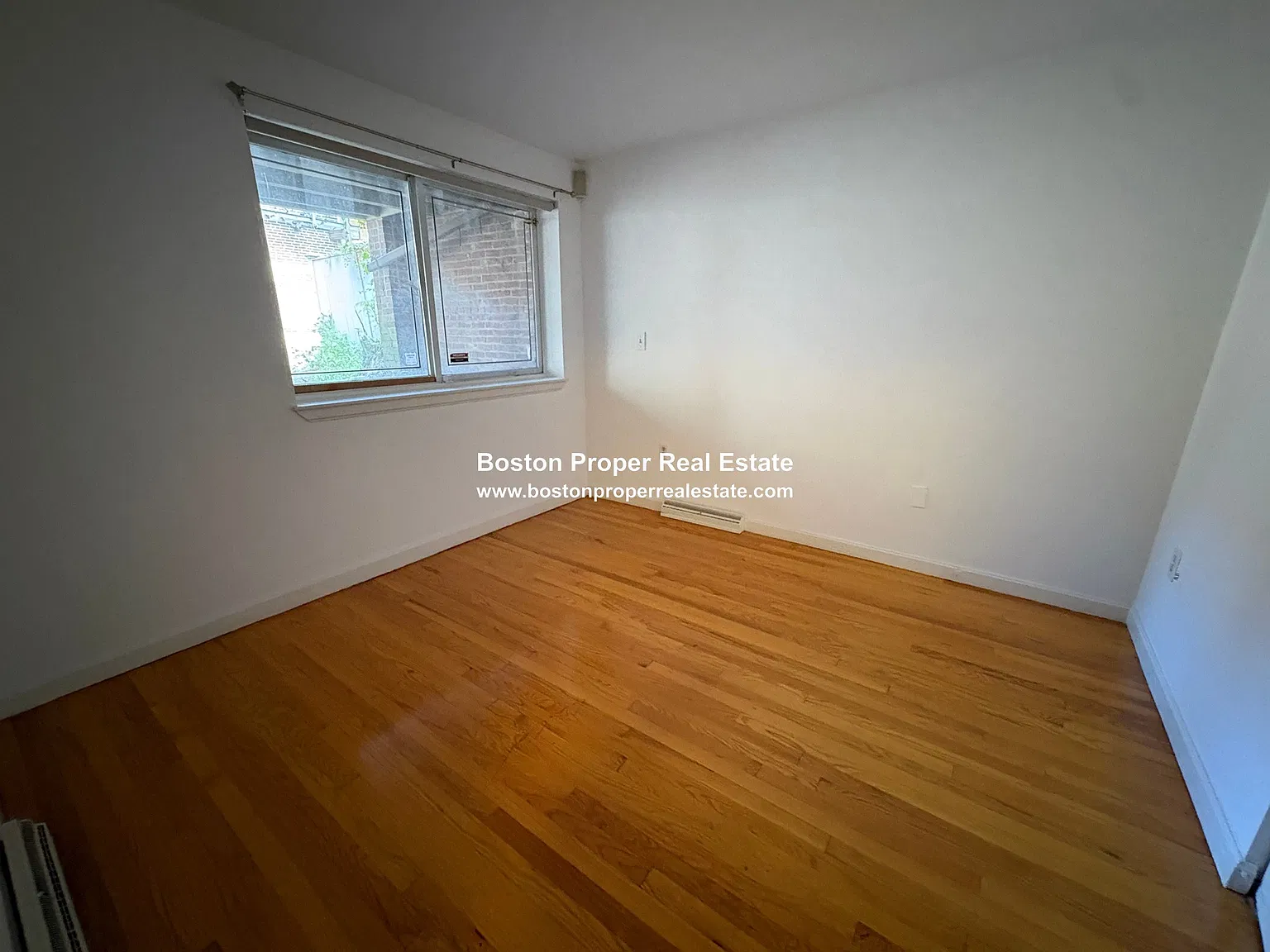 3 bed, 1400 sqft, $5,000 — Photo 2