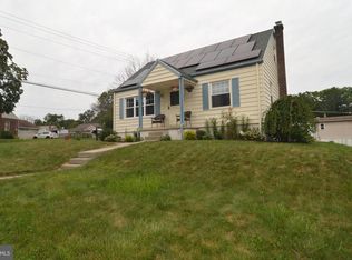 2200 Fernwood St, Reading, PA 19604