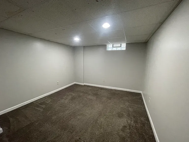 24621 Cherry St — Photo 18