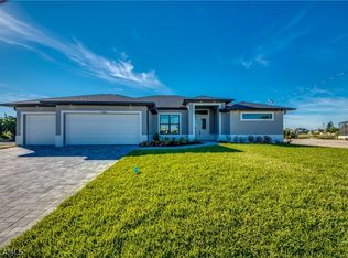 3214 NW 18th St, Cape Coral, FL 33993