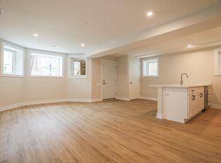2230 W Wilson Ave #G, Chicago, IL 60625