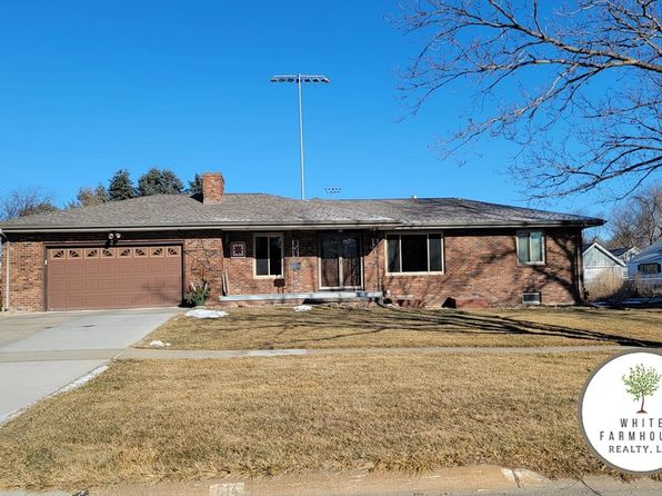 614 W 3rd St, Wayne, NE 68787