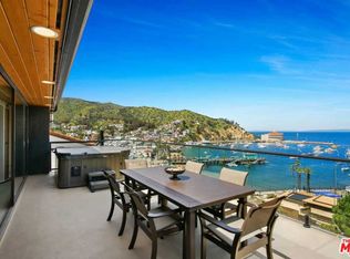 166 Middle Terrace Rd, Avalon, CA 90704