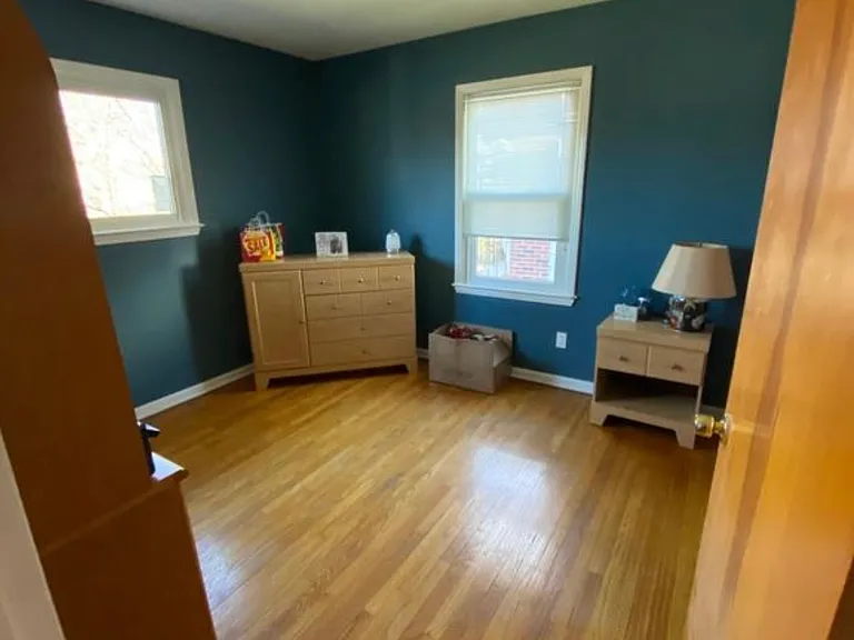 722 Symes Ave — Photo 13