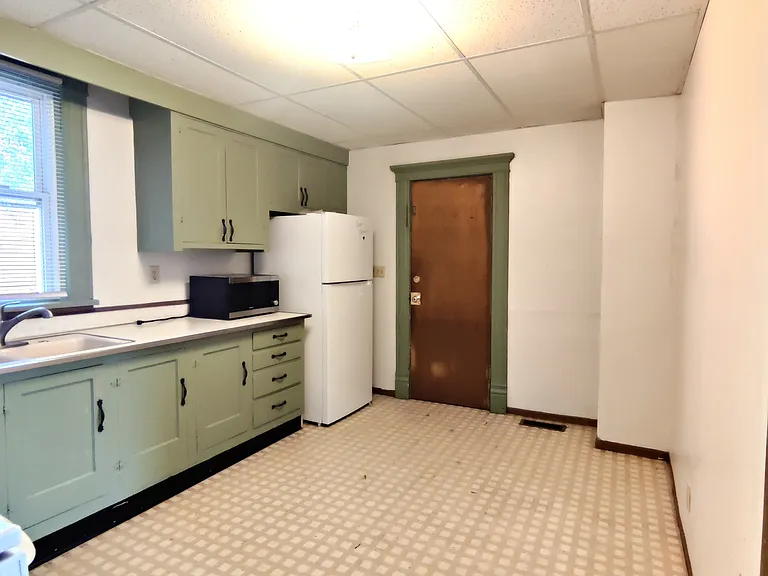 220 W Union St #1 — Photo 8
