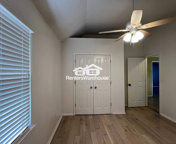 14008 Linden St — Photo 19