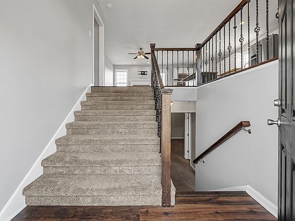 4th image of 1414 Addison Dr