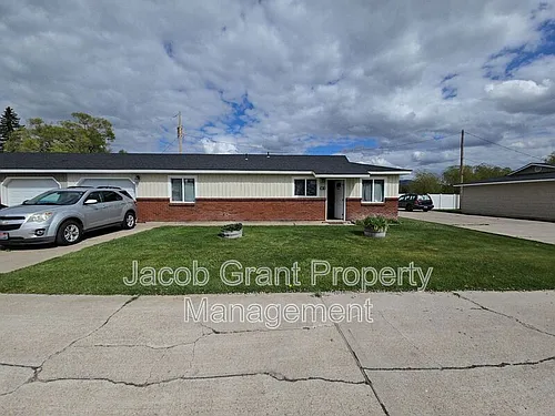 965 Berryman Rd #B Photo 1 965 Berryman Rd #B Photo 1