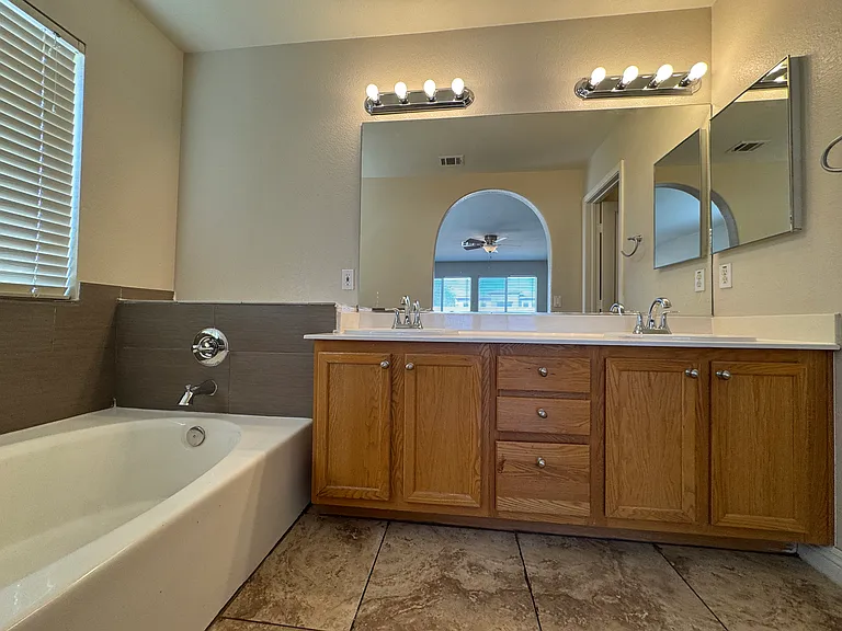 2883 Cordillera Dr — Photo 22