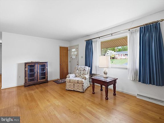 5th image of 9720 Fernwood Ln