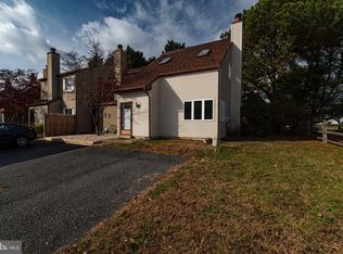 59 Valley Cir, Newark, DE 19711