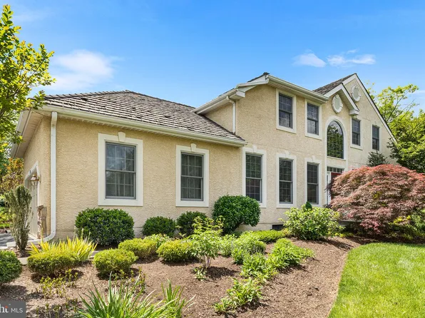 183 Saint Clair Cir #83, Berwyn, PA 19312