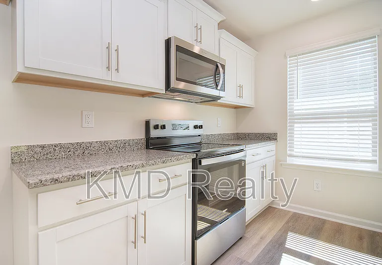 5155 Hyrule Dr — Photo 4