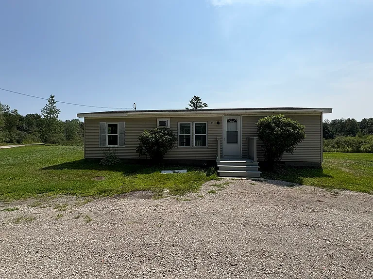 324 S Meridian Rd — Photo 10