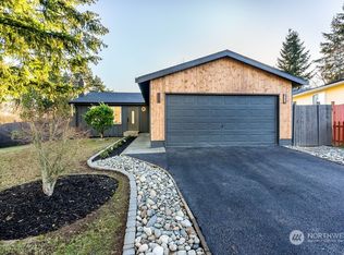 11721 SE 255th Pl, Kent, WA 98030