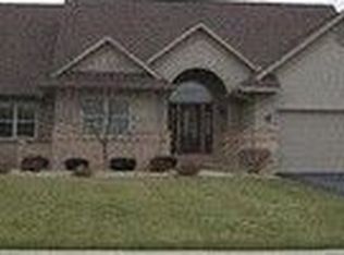 2408 Crossings Cir, Davison, MI 48423