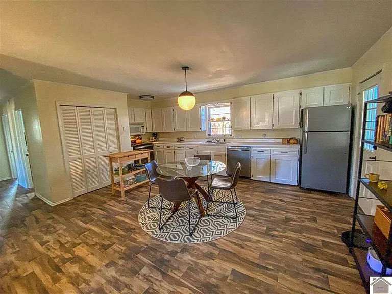 515 Shady Ln — Photo 3