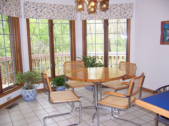 Breakfast Room Adjacent to Screened Porch