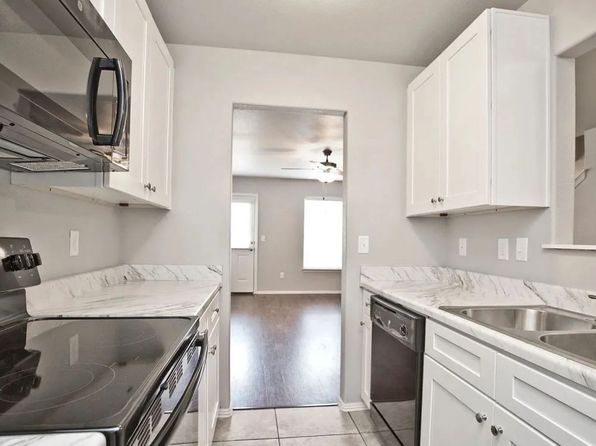 1402 S Haden St #1207A