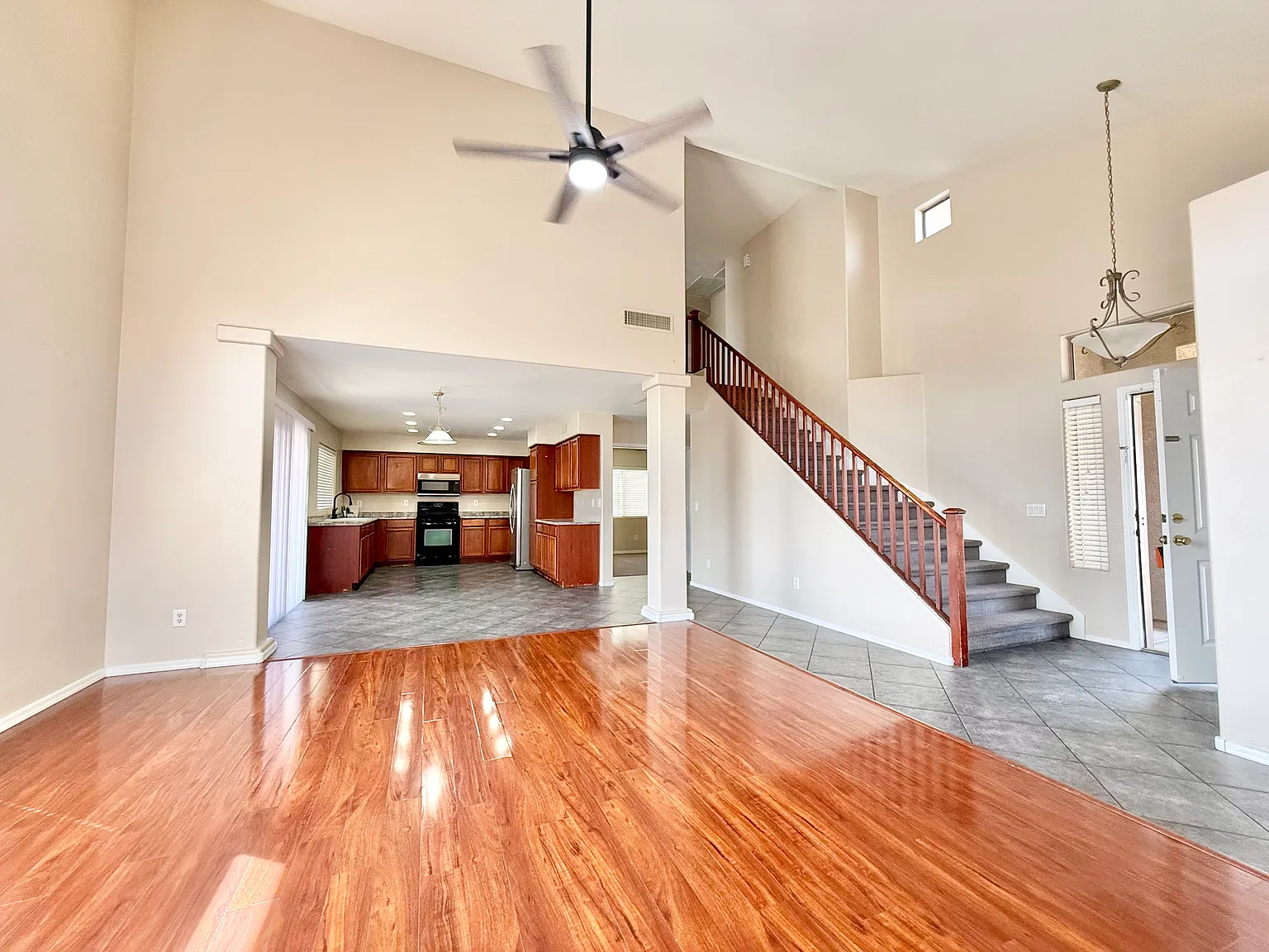 Amazing 4-Bedroom, 3-Bathroom home For Rent in Laveen!! — Photo 2
