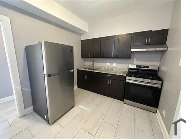 618 E 71st St, Chicago, IL 60619