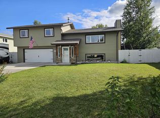 2511 Riverview Dr, Fairbanks, AK 99709