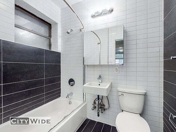 4th image of 109 Saint Marks Pl APT 12