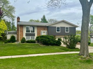 533 Bahama Ln, Schaumburg, IL 60193
