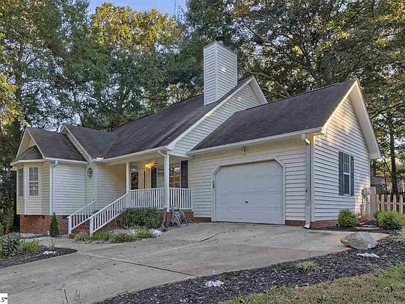 3rd image of 240 Oak Valley Dr