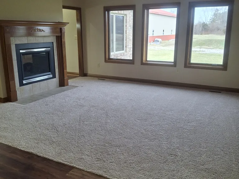 256 W Brookville Rd — Photo 4