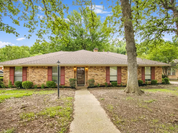 610 Royal Ridge Dr, Denison, TX 75020