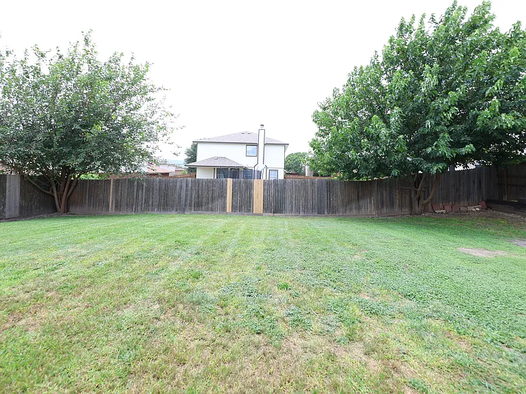 2203 Ryan Dr — Photo 37