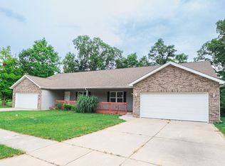 397 Plymouth Rd UNIT B, Valparaiso, IN 46385