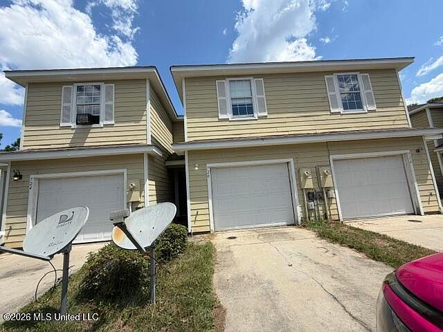 1st image of 720 Layton Dr