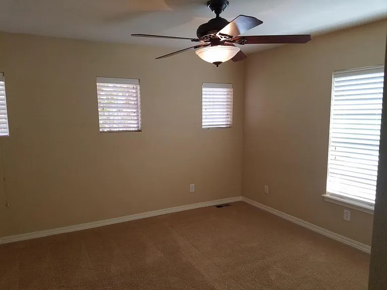 2370 Windmill Dr — Photo 21