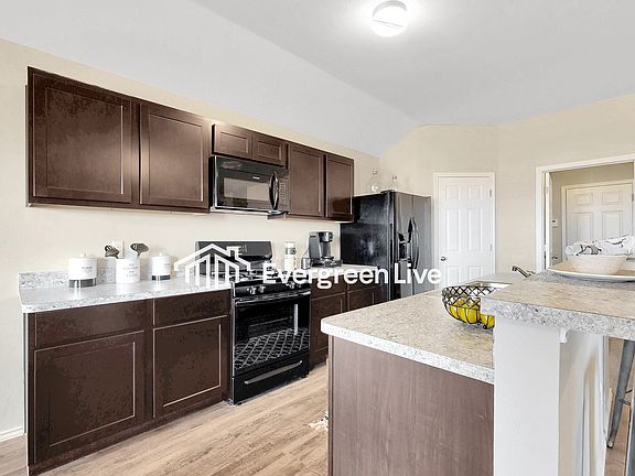 2nd image of 6032 Norway Spruce St