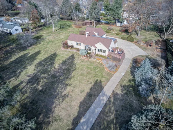 2809 Ashworth Rd, West Des Moines, IA 50265