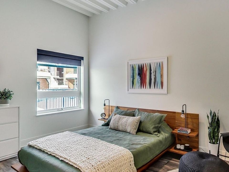 1st image of 1748 N Western Ave #505