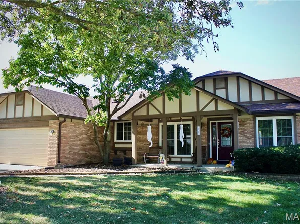 205 Whitehirst Manor Ct, Saint Charles, MO 63304