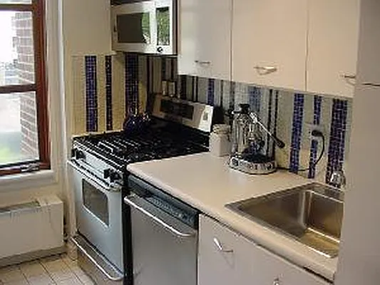 Rented by Corcoran | media 4