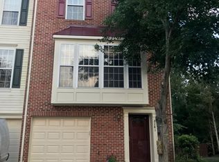 8241 Lamberts Ln, Alexandria, VA 22309