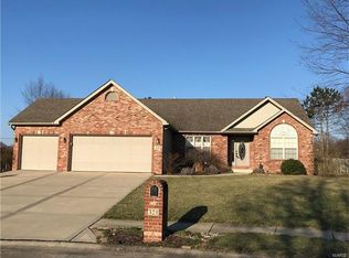 321 Old Homestead Dr, Troy, IL 62294