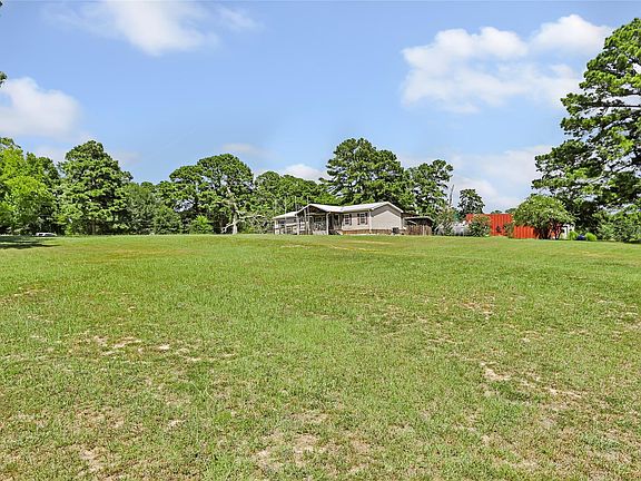 4th image of 16980 Main Dr