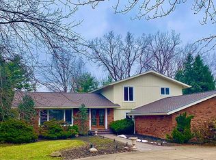 25815 Shaker Blvd, Beachwood, OH 44122