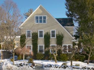 119 Russell Ave, Watertown, MA 02472