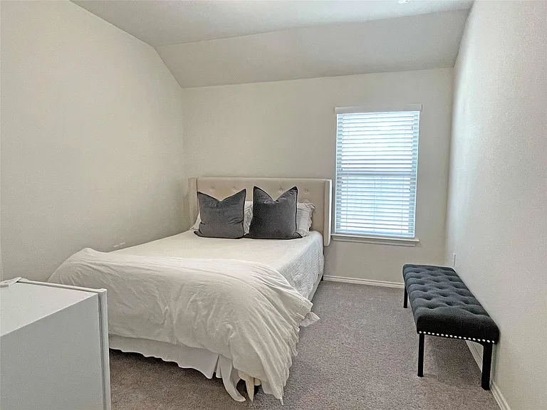 13313 Henneman Dr — Photo 12